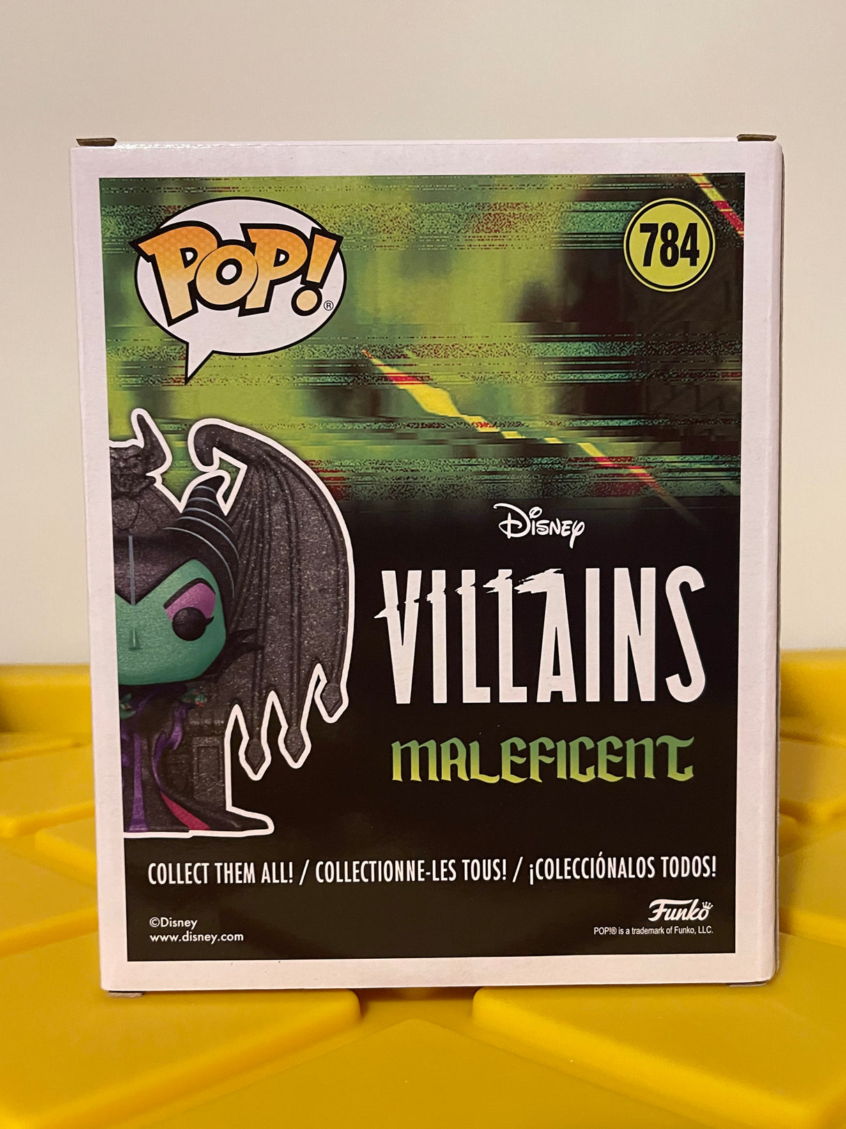 Maleficent On Throne (Diamond) - Limited Edition Hot Topic Exclusive