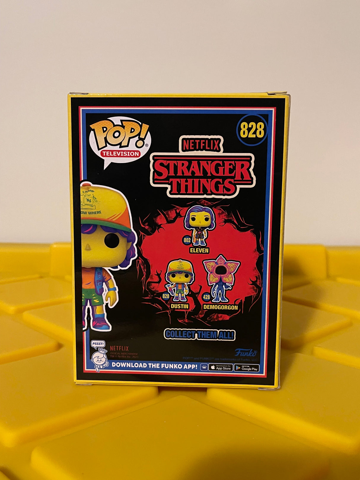 Funko POP! Dustin (Black Light) - Limited Edition Special Edition Exclusive