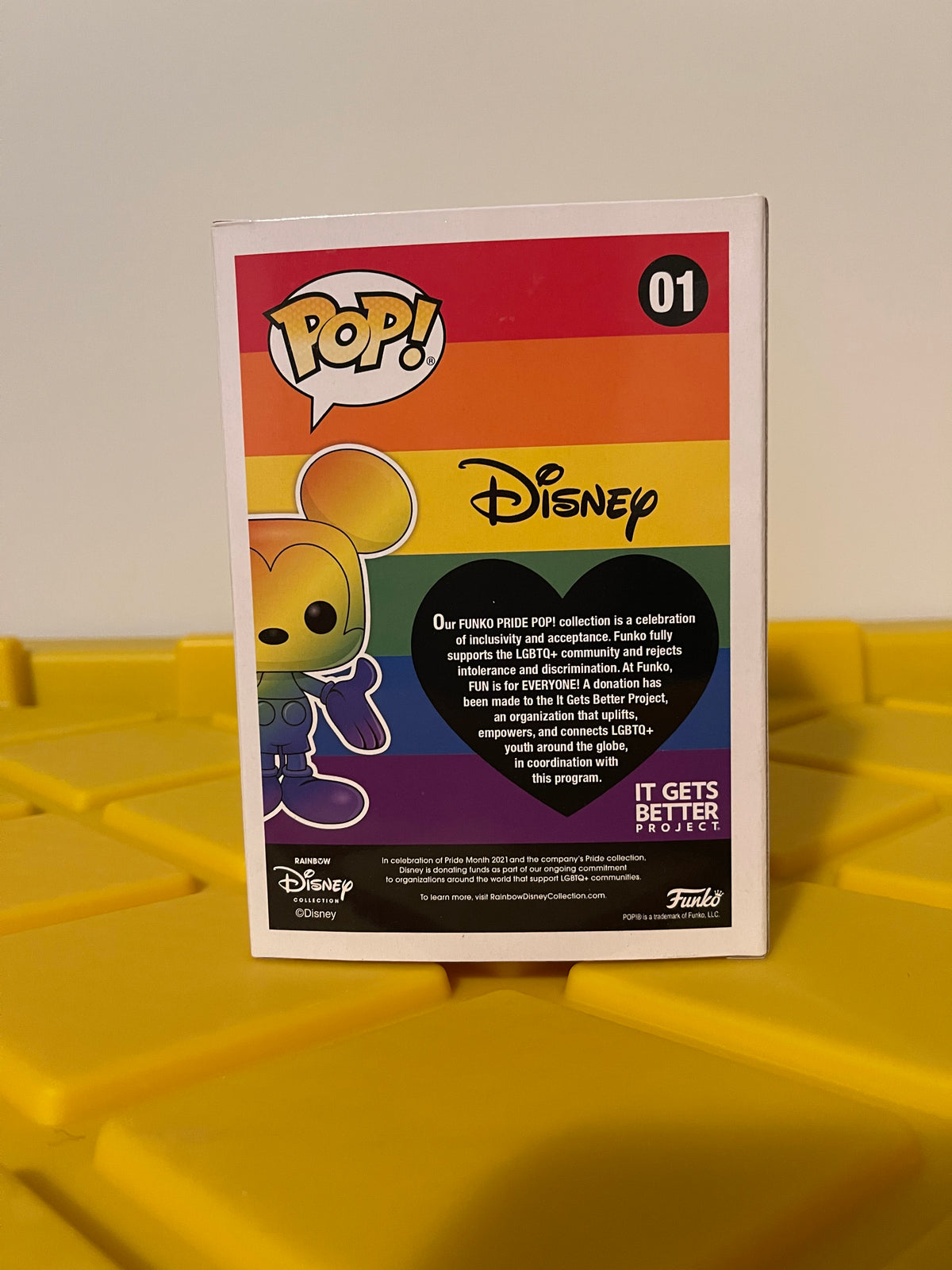 Funko POP! Mickey Mouse (Rainbow)