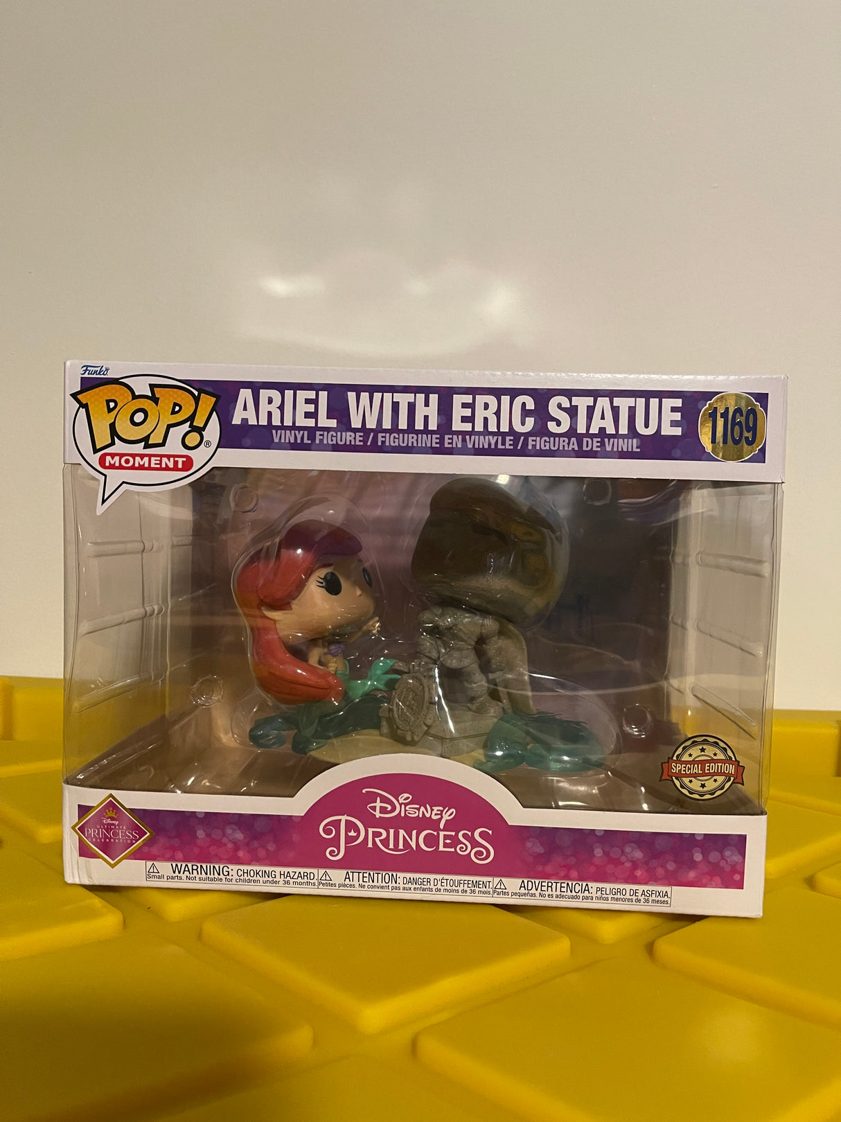 Funko POP! Ariel with Eric Statue (Moment) - Limited Edition Special Edition Exclusive