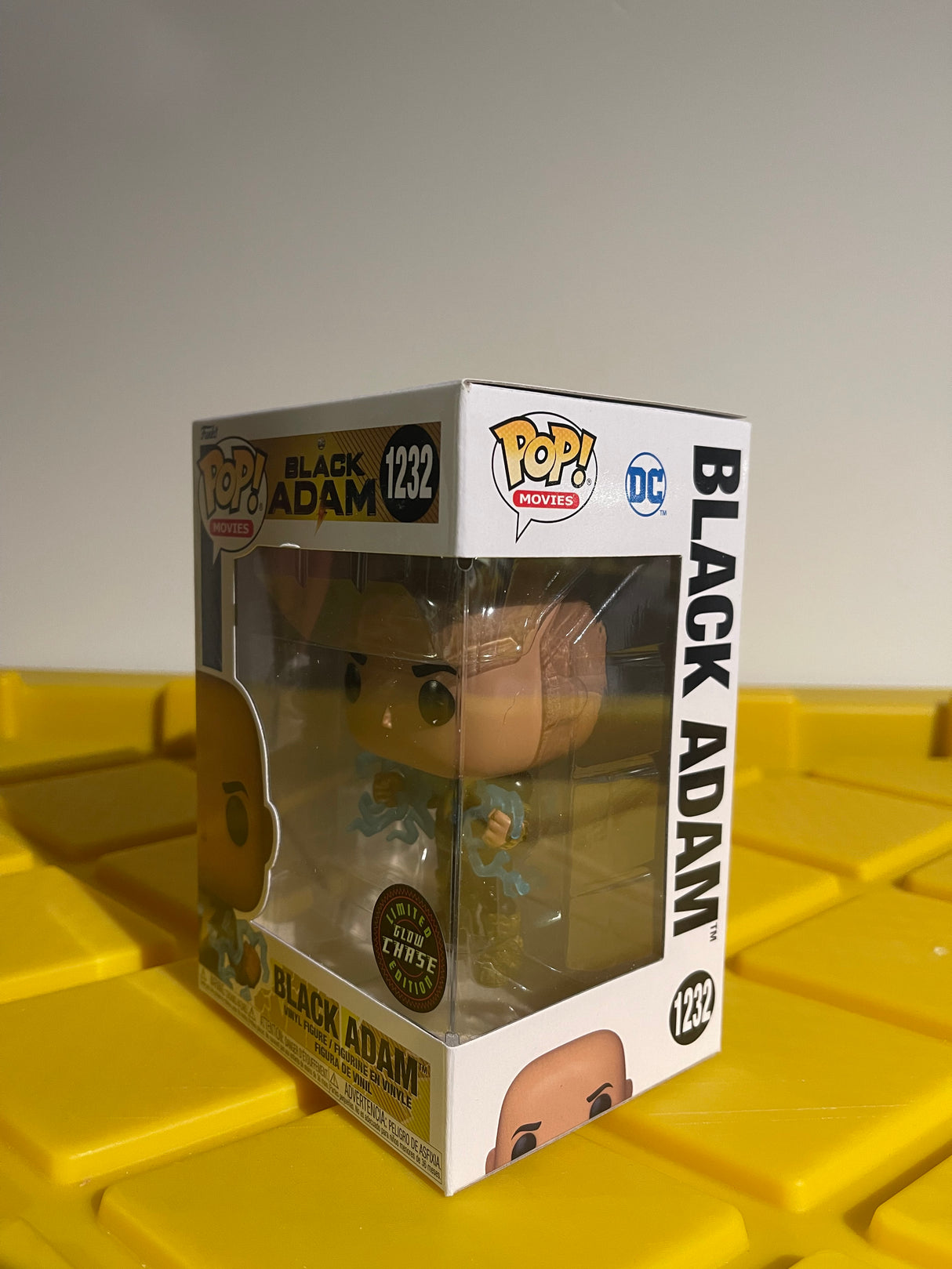 Funko POP! Black Adam (Glow) - Limited Edition Chase