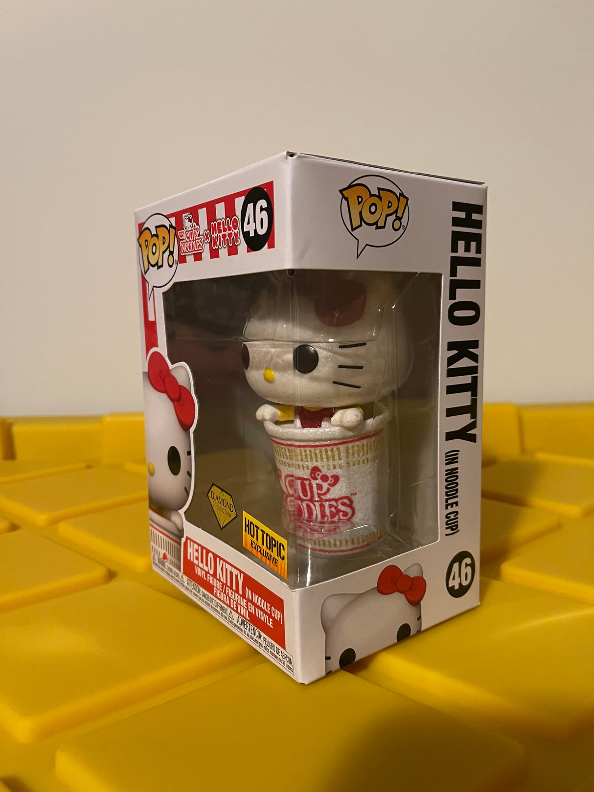Hello Kitty (In Noodle Cup) (Diamond) - Limited Edition Hot Topic Exclusive