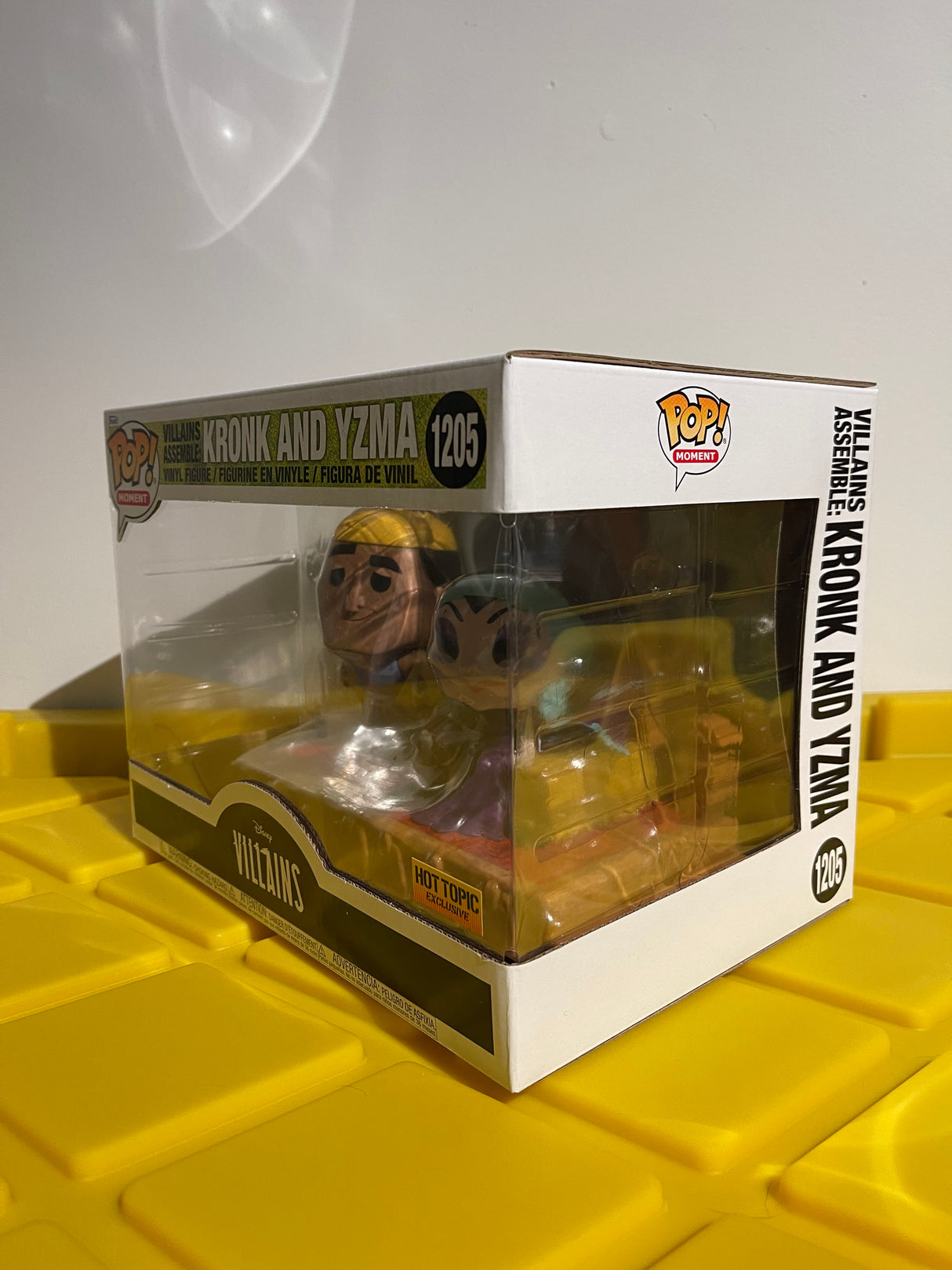 Funko POP! Villains Assemble: Kronk & Yzma (Moment) - Limited Edition Hot Topic Exclusive