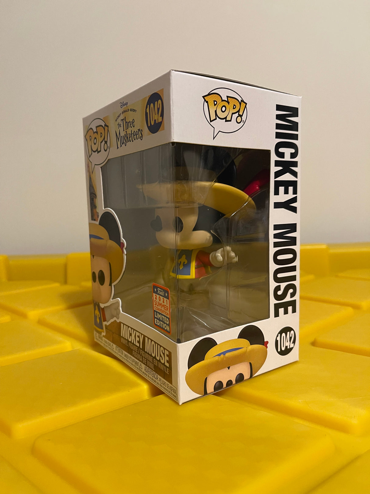 Funko POP! Mickey Mouse - Limited Edition 2021 SDCC (FunKon) Exclusive