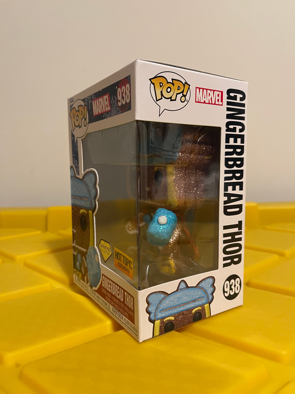 Funko POP! Gingerbread Thor (Diamond) - Limited Edition Hot Topic Exclusive