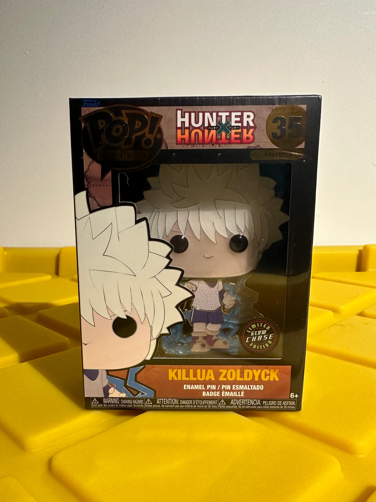 Funko POP! Killua Zoldyck (Glow) (Pin) - Limited Edition Chase