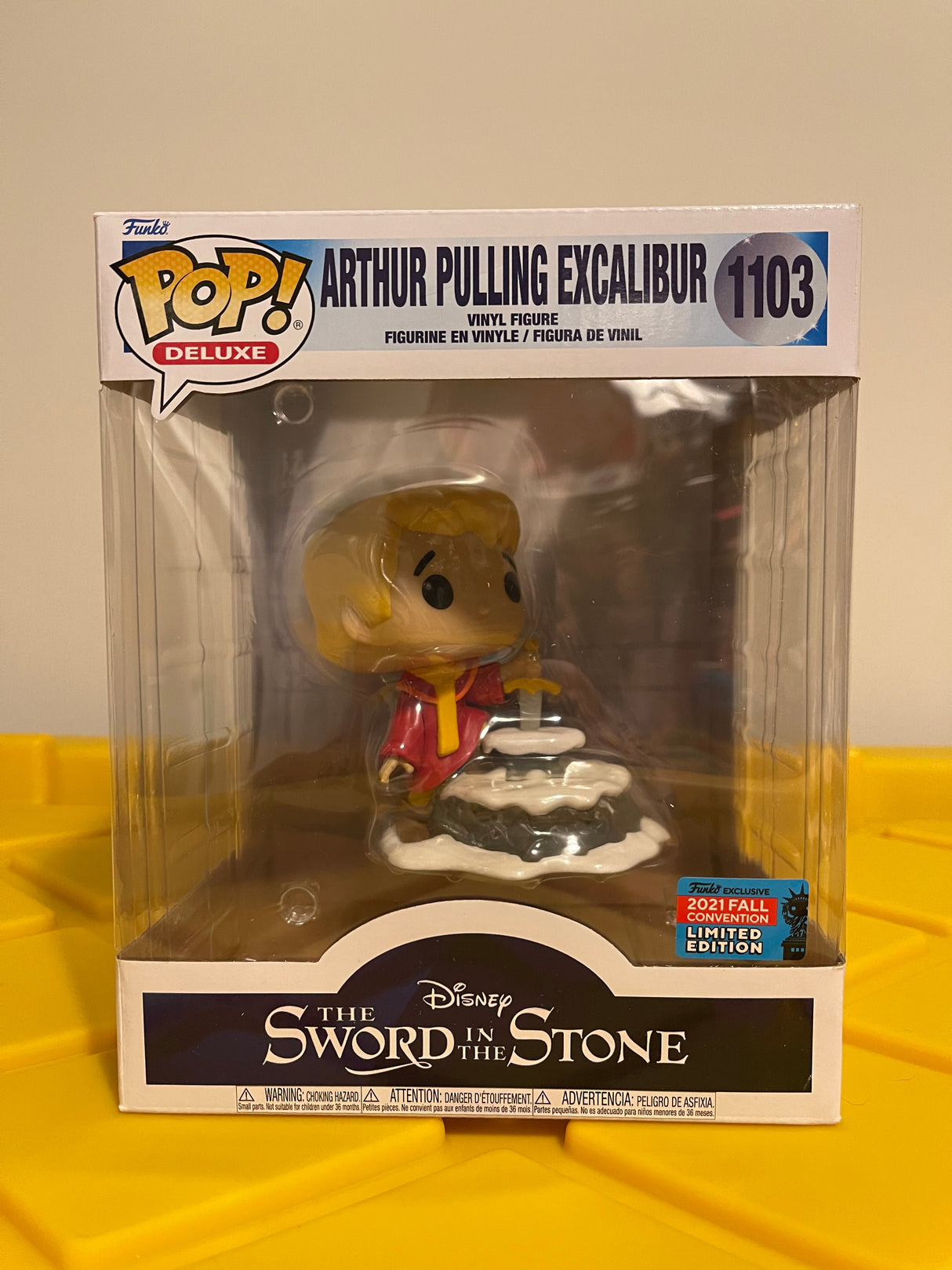 Funko POP! 6" Arthur Pulling Excalibur - Limited Edition 2021 NYCC Exclusive