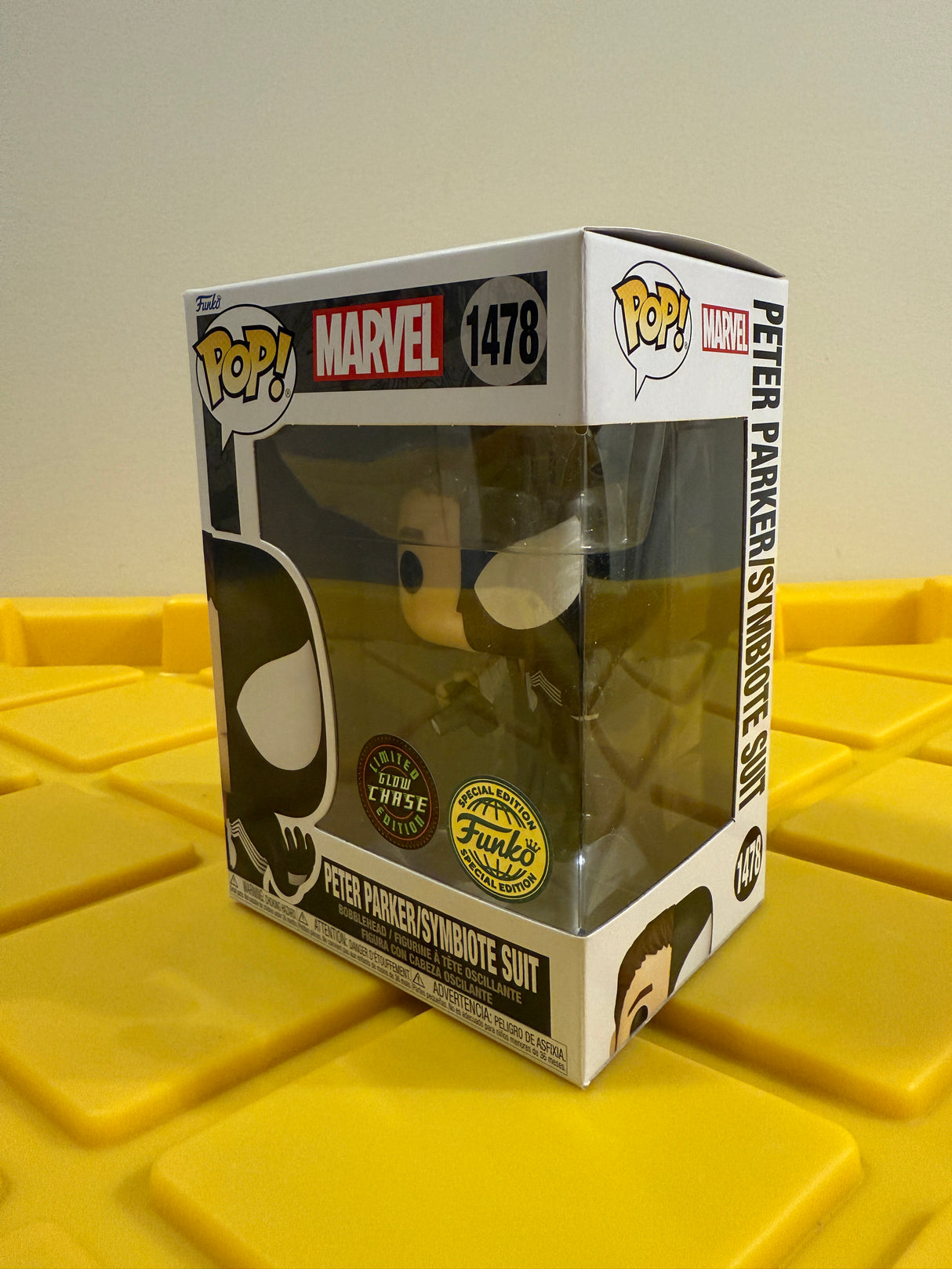Peter Parker/Symbiotic Suit - Limited Edition Chase - Limited Edition Special Edition Exclusive