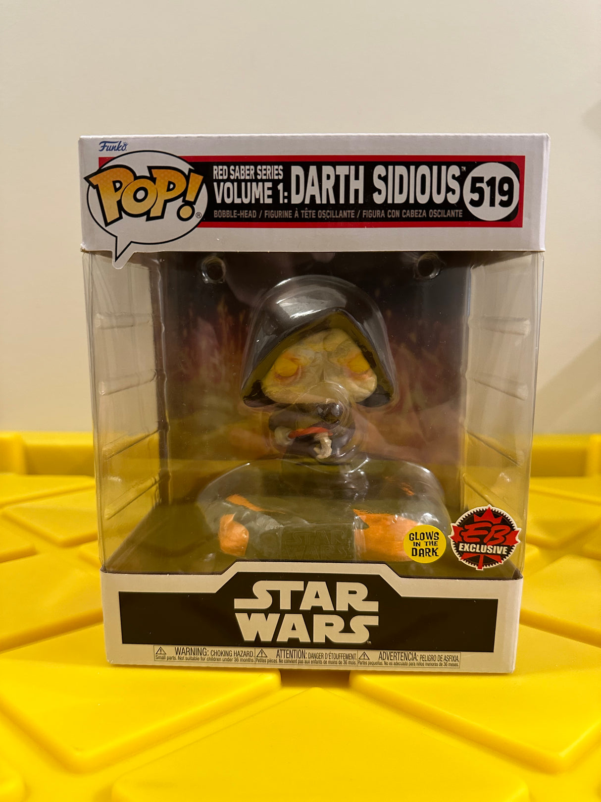 Red Saber Series Volume 1: Darth Sidious (Glow) - Limited Edition EB Games Exclusive