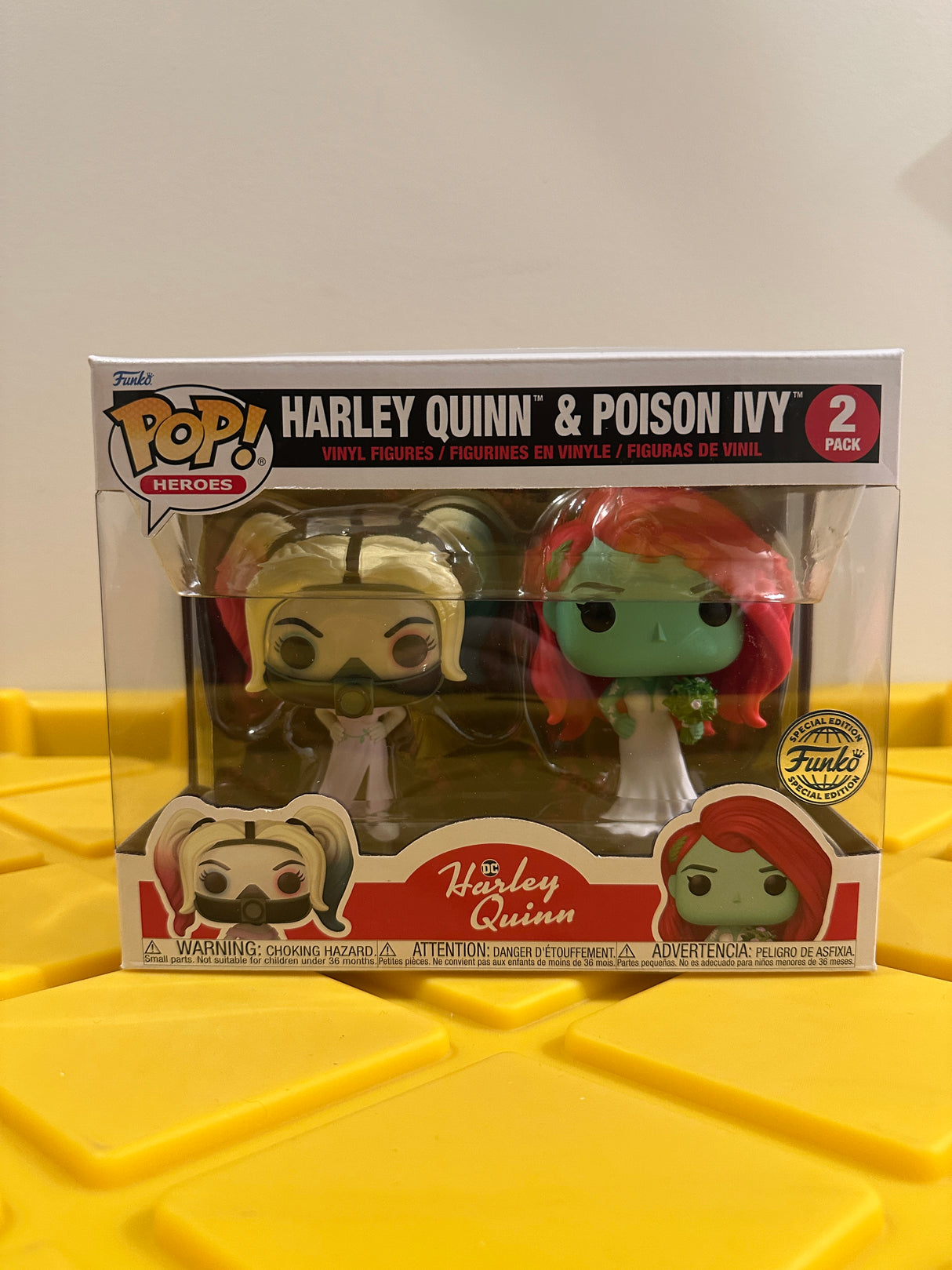 Funko POP! Harley Quinn & Poison Ivy (2-Pack) - Limited Edition Special Edition Exclusive