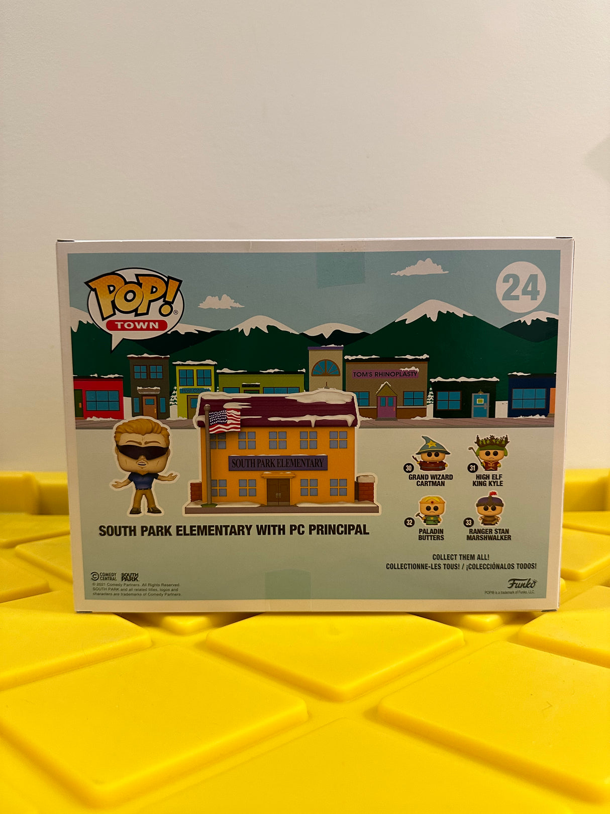 Funko POP! South Park Elementary with PC Principal (Town)
