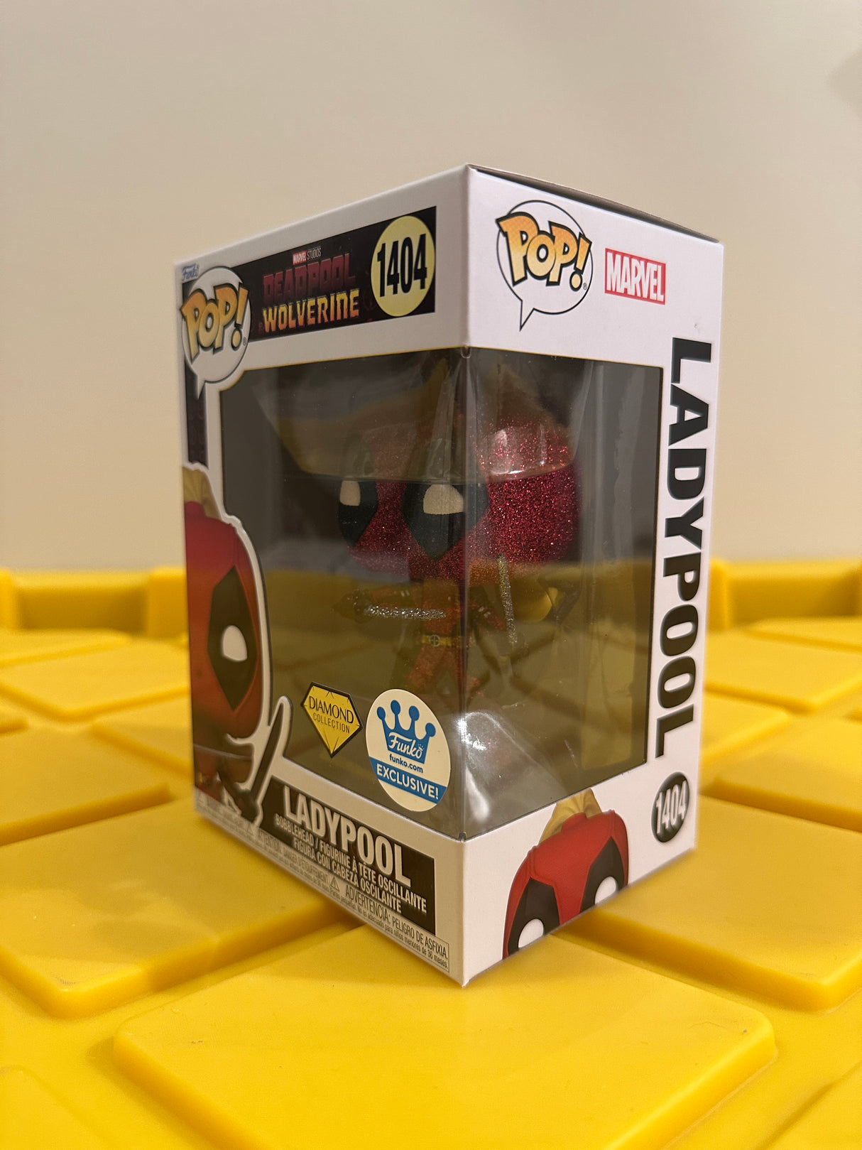 Funko POP! Ladypool (Diamond) - Limited Edition Funko Shop Exclusive