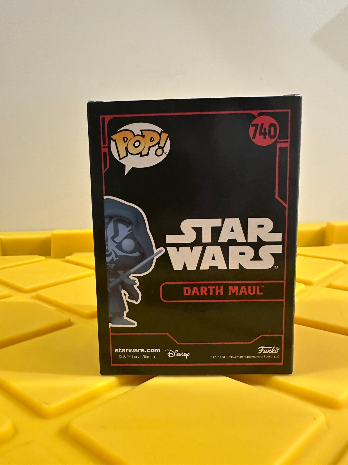 Funko POP! Darth Maul (Glow) - Limited Edition Specialty Series Exclusive
