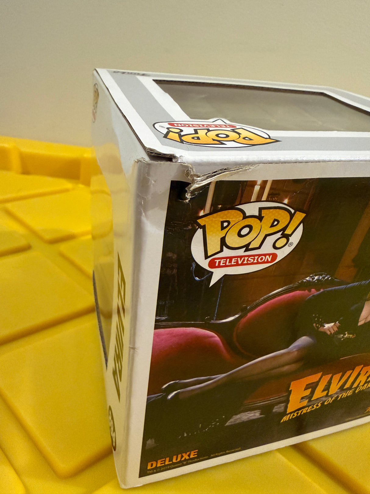 Funko POP! Elvira - Limited Edition Hot Topic Exclusive