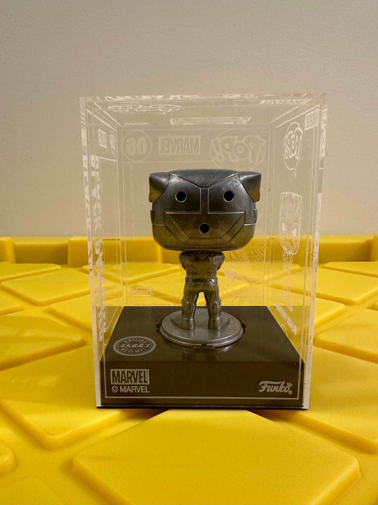 Funko POP! Black Panther (Die-Cast) - Limited Edition Chase - Limited Edition Funko Shop Exclusive
