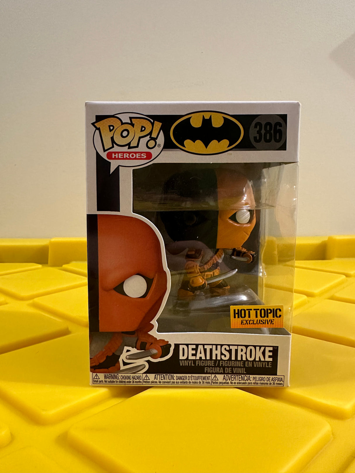 Deathstroke - Limited Edition Hot Topic Exclusive