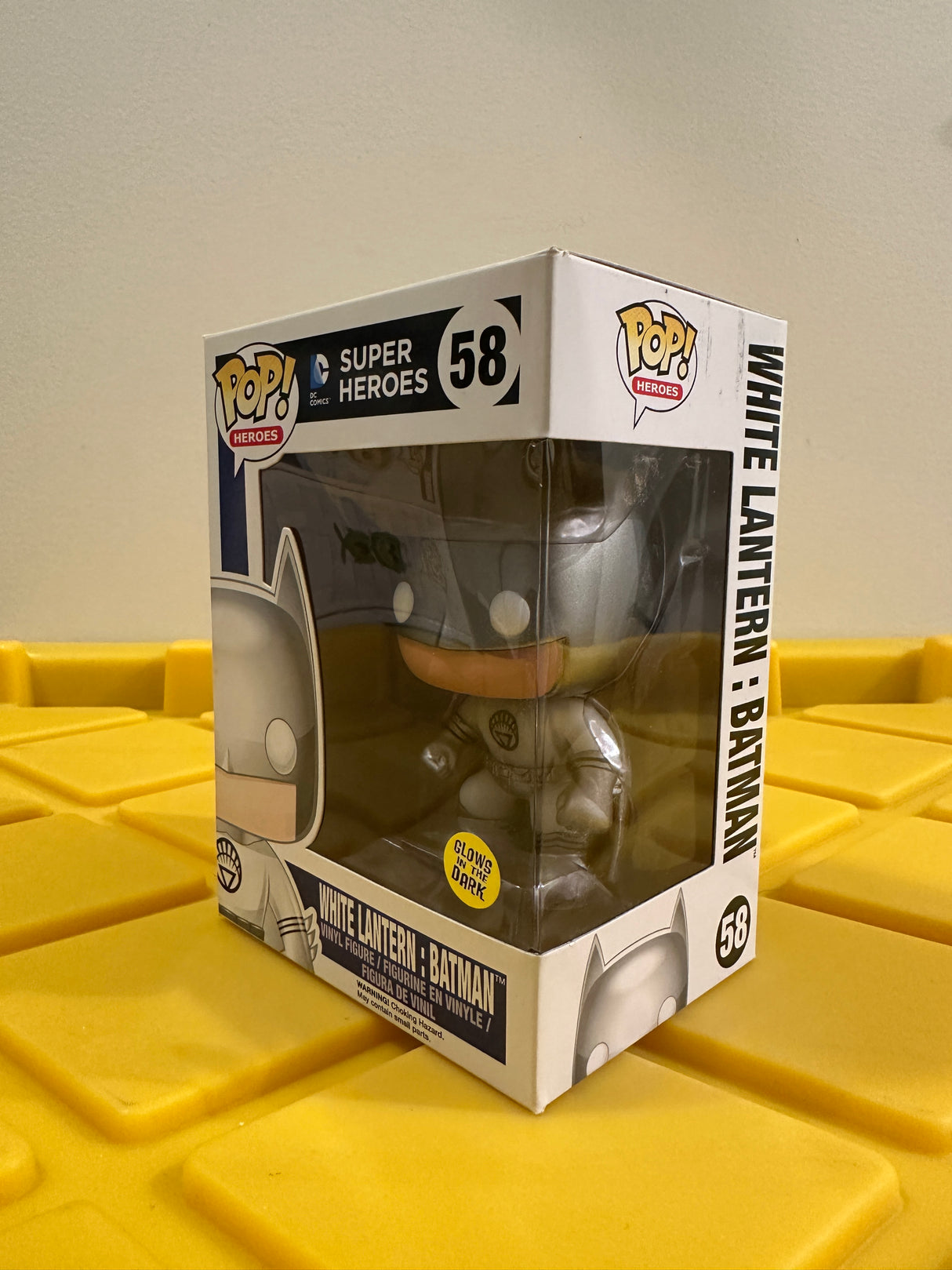 Funko POP! White Lantern: Batman (Glow)