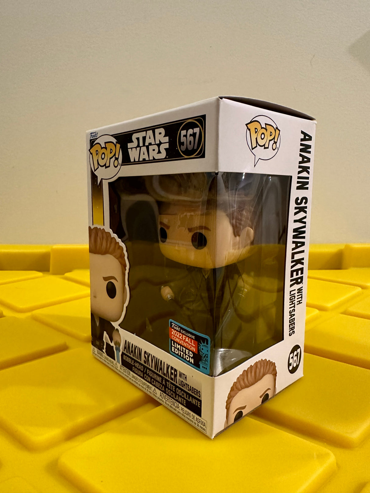 Anakin Skywalker With Lightsabers - Limited Edition 2022 NYCC Exclusive