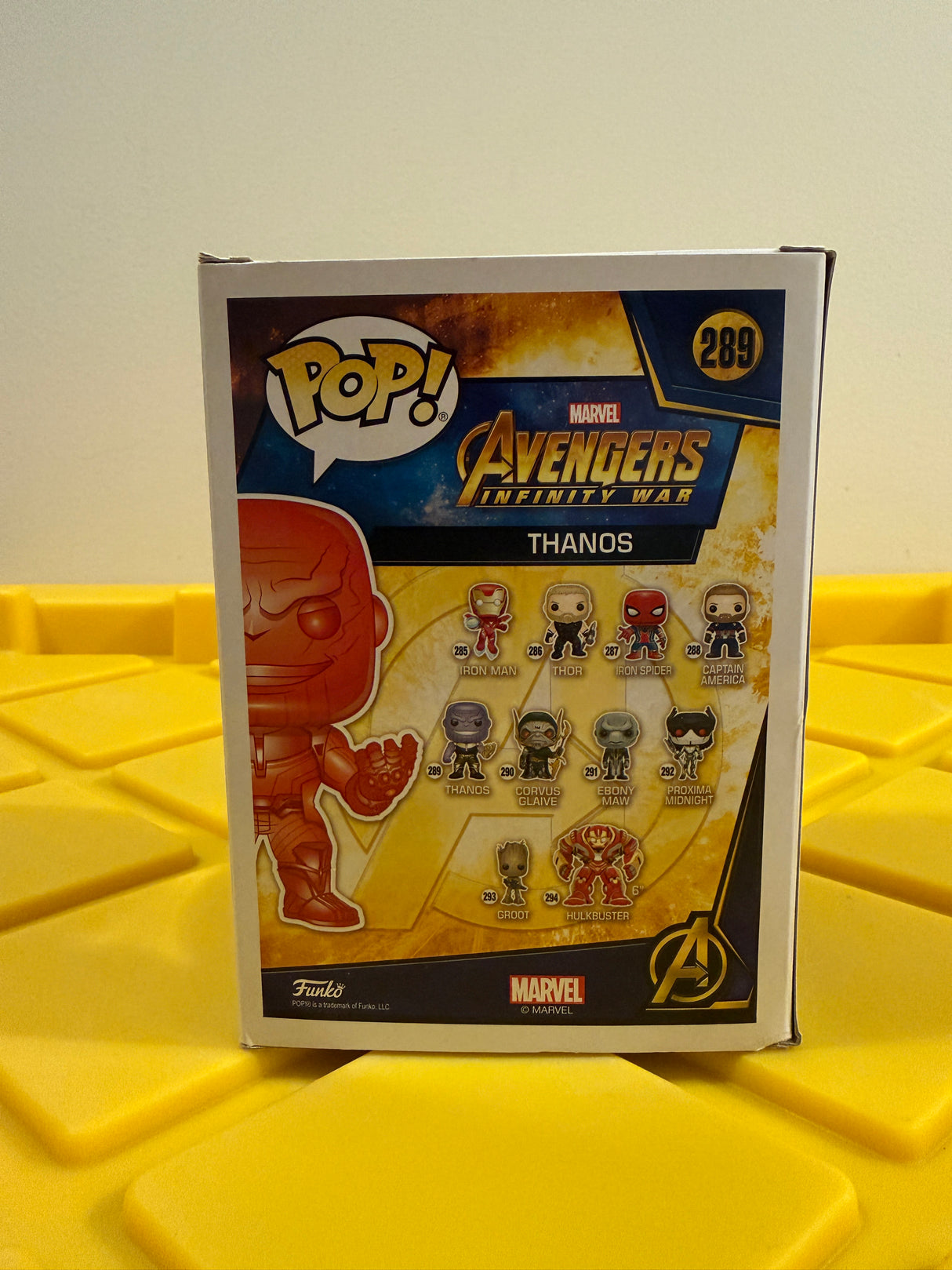 Funko POP! Thanos (Red Chrome) - Limited Edition Walmart Exclusive