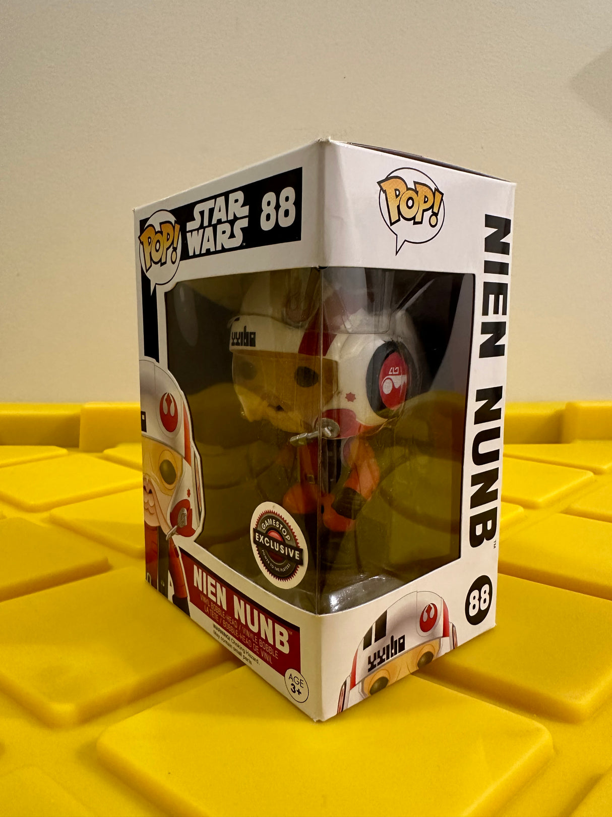 Funko POP! Nien Nunb - Limited Edition GameStop Exclusive