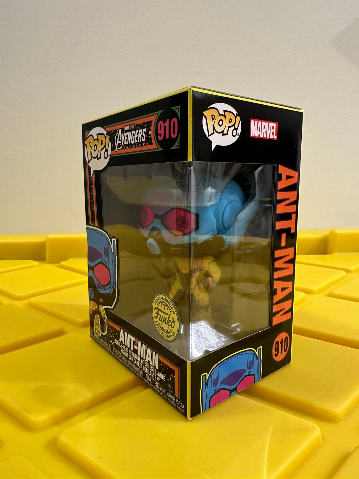 Funko POP! Ant-Man (Black Light) - Limited Edition Special Edition Exclusive