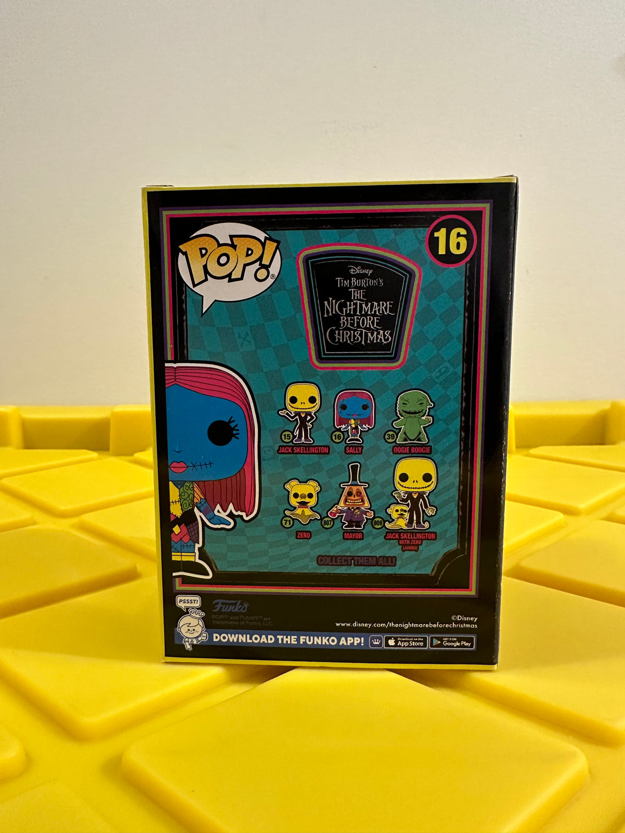Funko POP! Sally (Black Light)