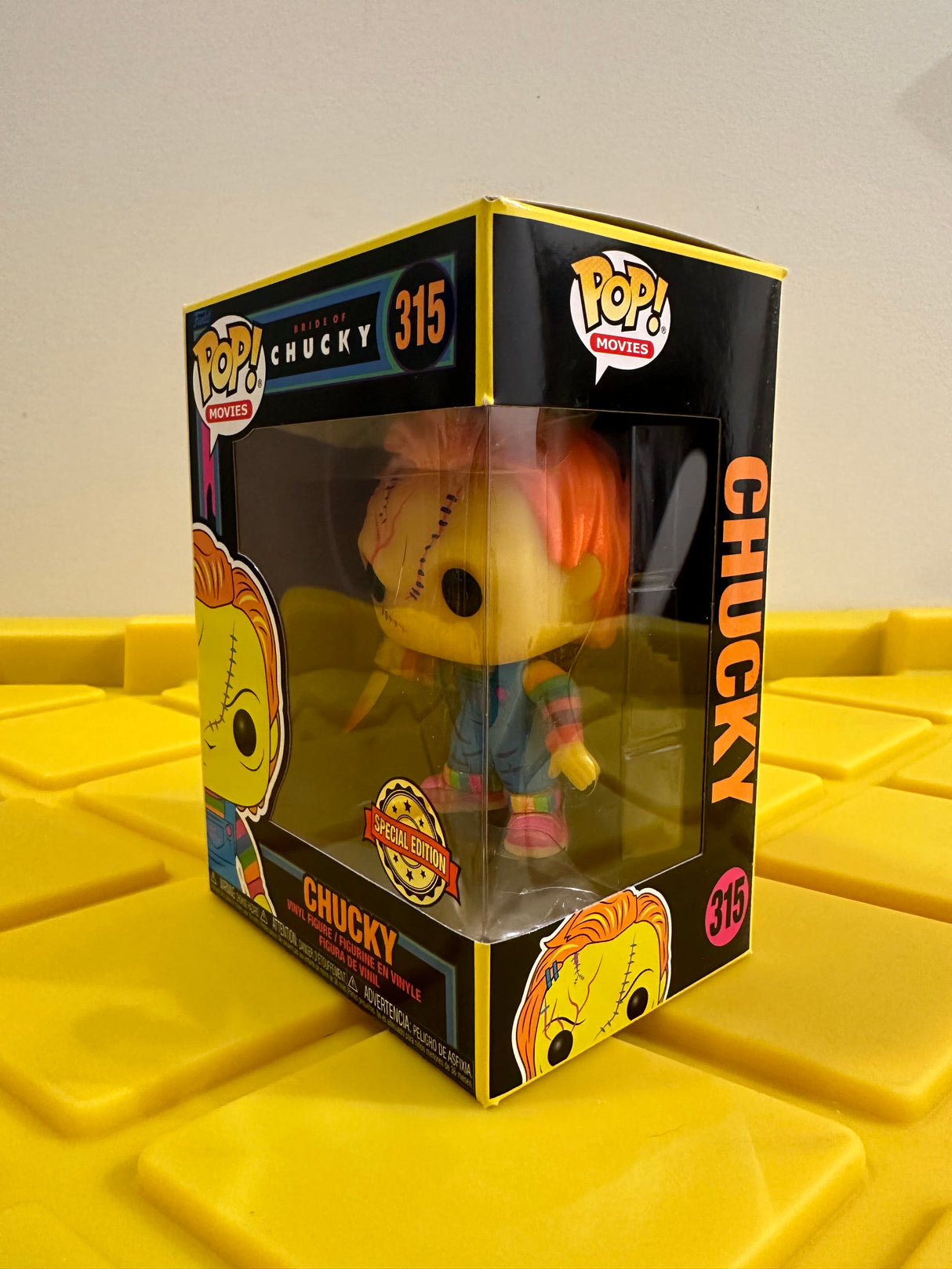 Funko POP! Chucky (Black Light) - Limited Edition Special Edition Exclusive