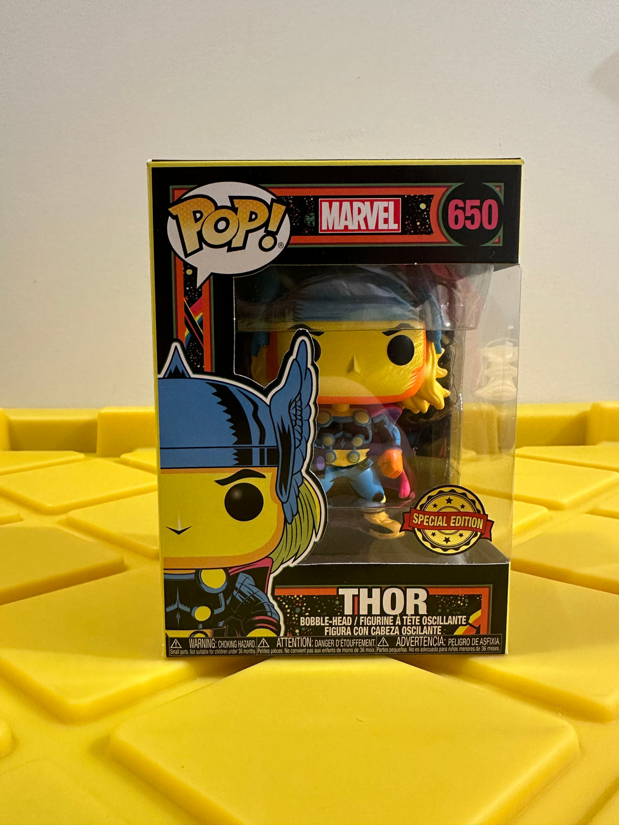 Funko POP! Thor (Black Light) - Limited Edition Special Edition Exclusive