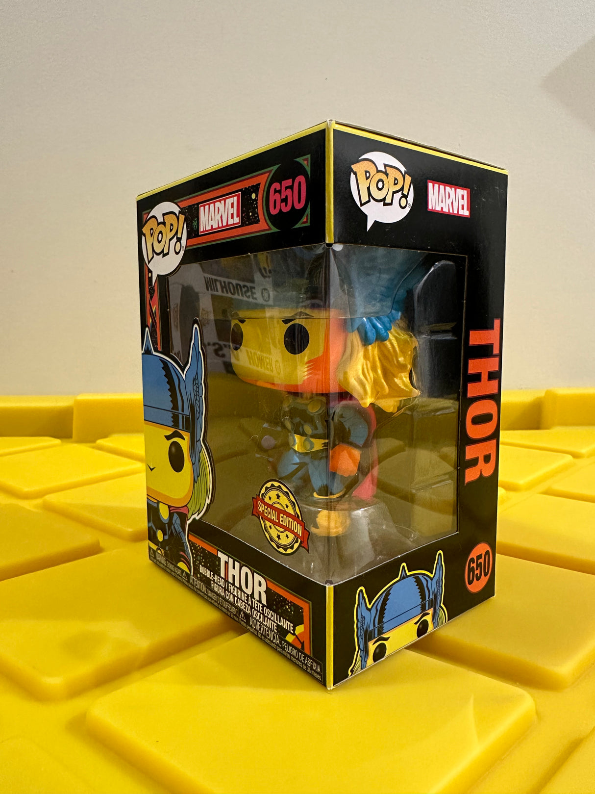 Funko POP! Thor (Black Light) - Limited Edition Special Edition Exclusive