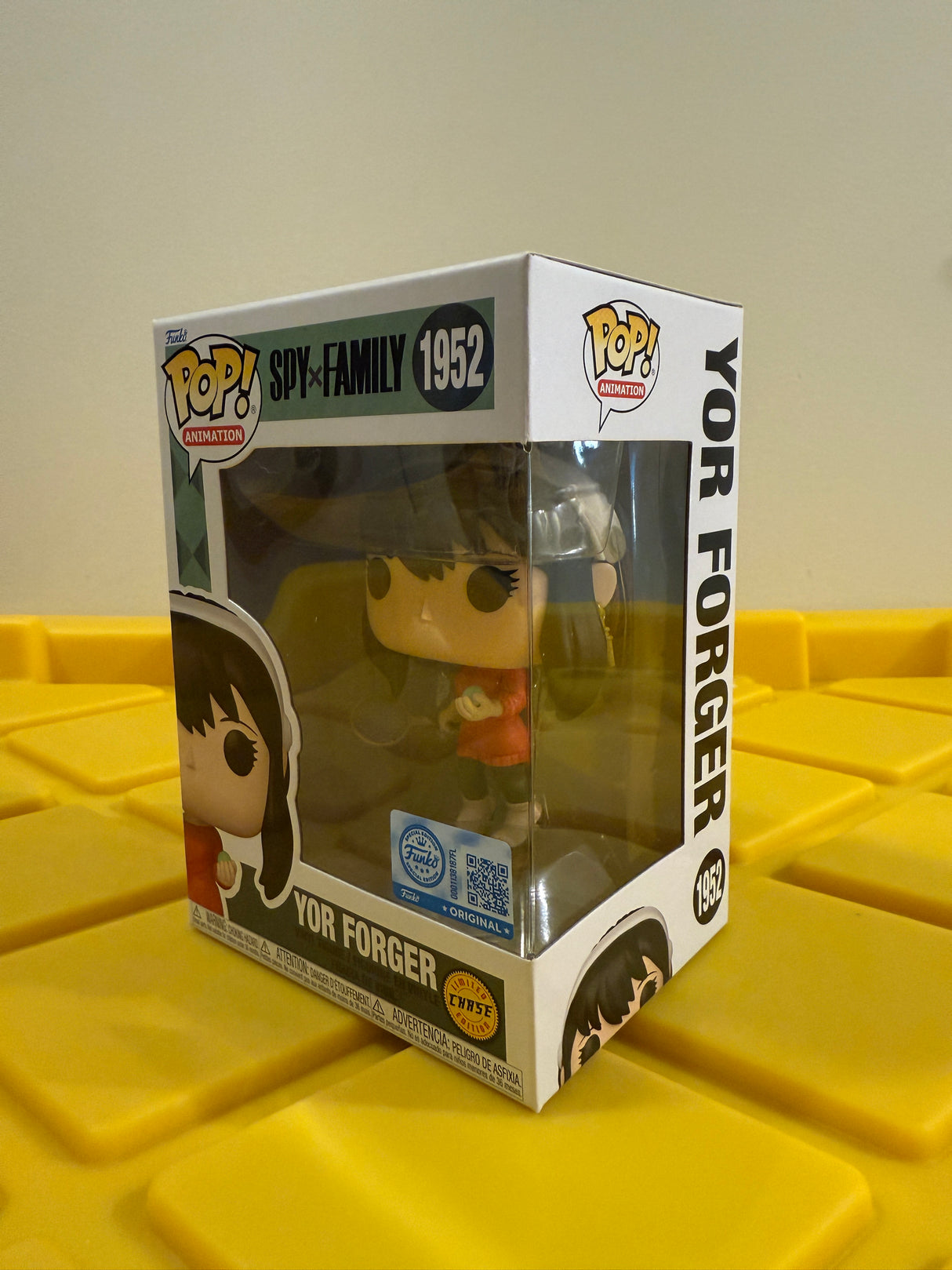 Funko POP! Yor Forger - Limited Edition Chase - Limited Edition Chalice Collectibles Exclusive