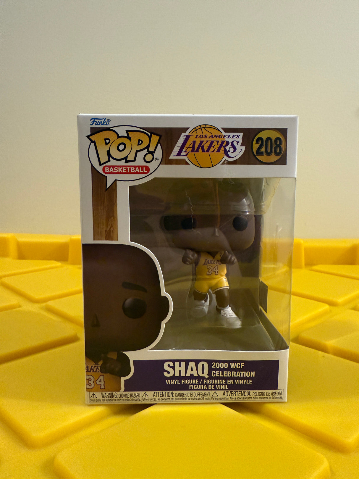 Funko POP! Shaq 2000 WCF Celebration