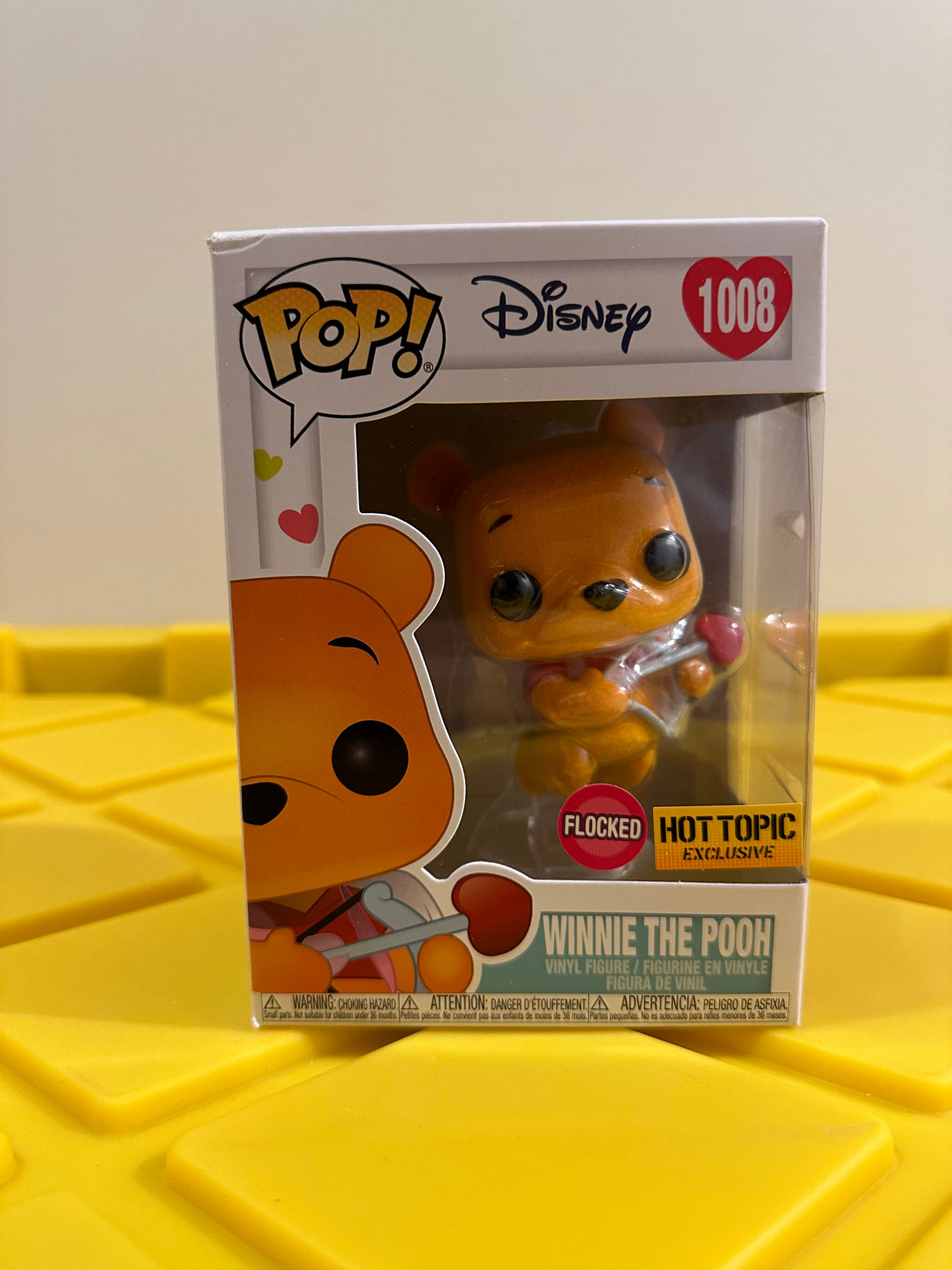 Funko POP! Winnie the Pooh (Flocked) - Limited Edition Hot Topic Exclusive