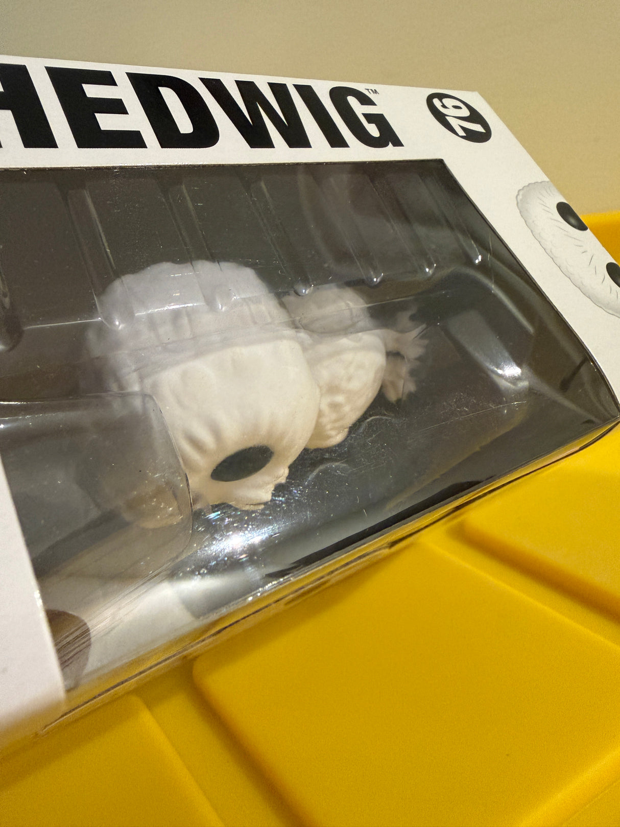 Funko POP! Hedwig (Flocked)