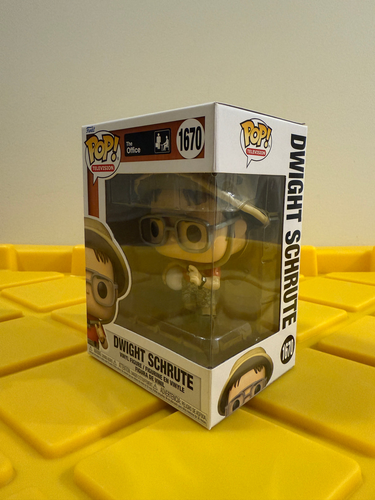 Funko POP! Dwight Schrute (Company Picnic)