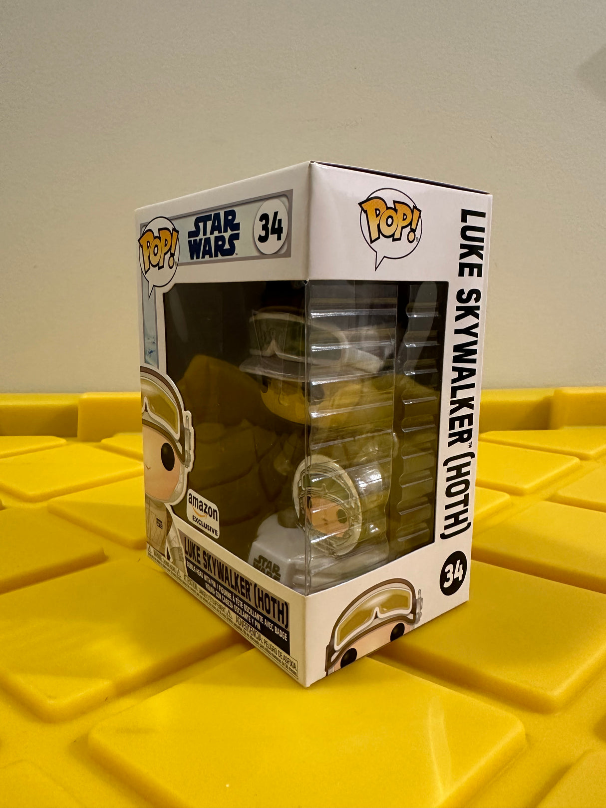 Funko POP! Luke Skywalker (Hoth) - Limited Edition Amazon Exclusive