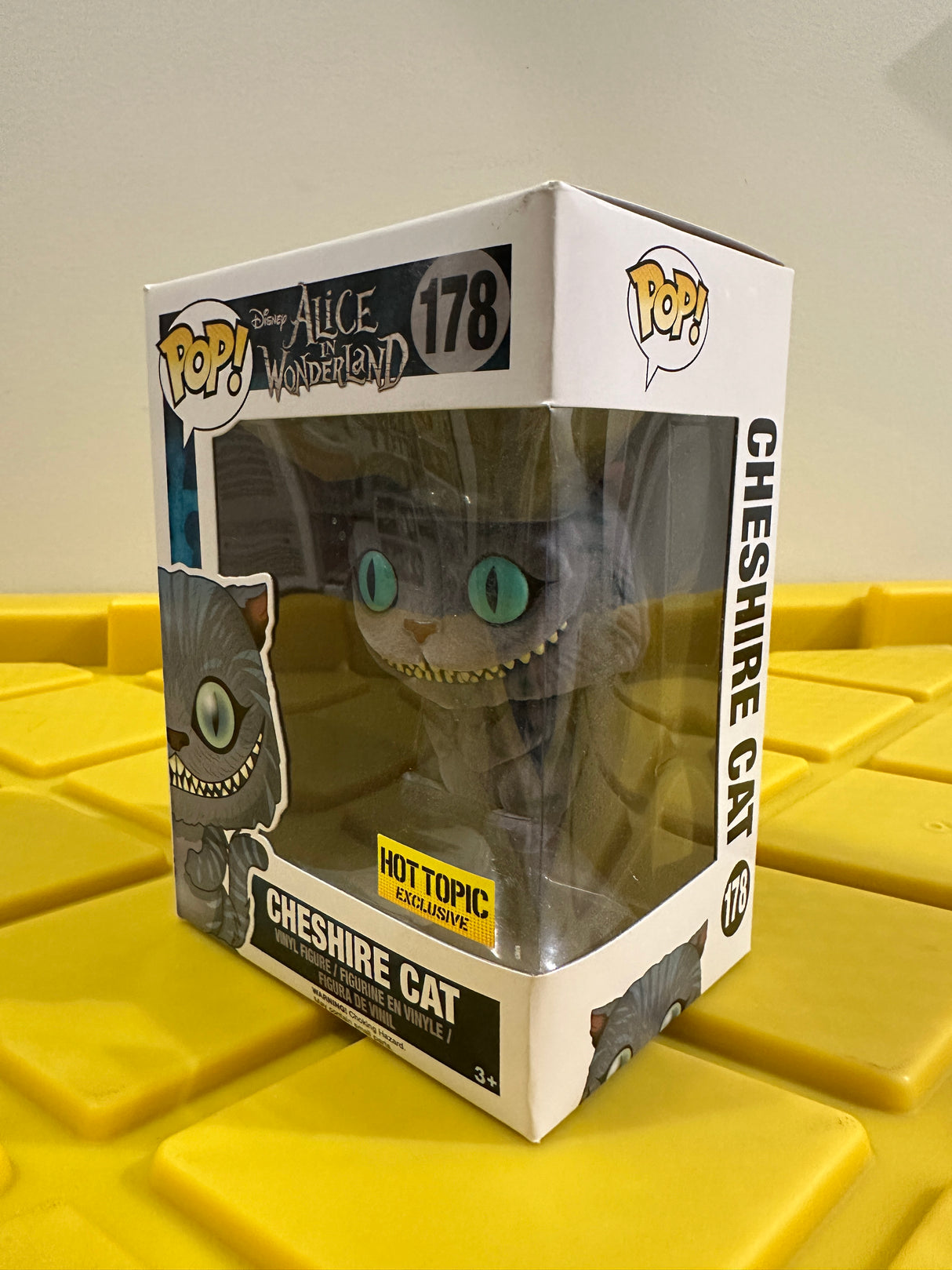 Funko POP! Cheshire Cat (Flocked) - Limited Edition Hot Topic Exclusive