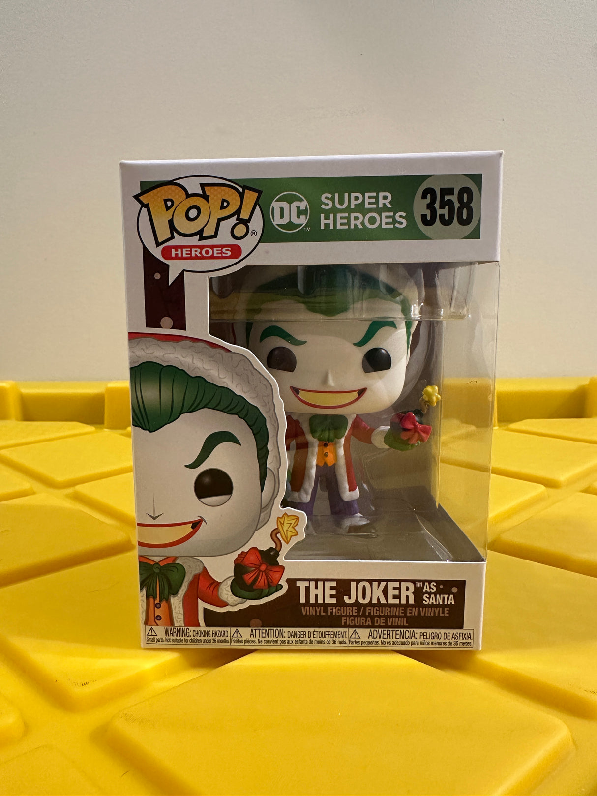 Funko POP! The Joker as Santa