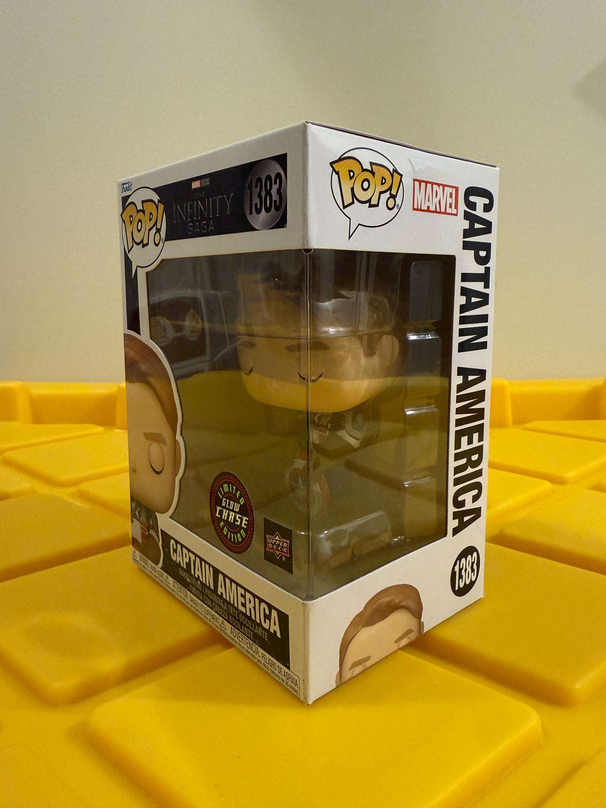 Funko POP! Captain America - Limited Edition Chase - Limited Edition Upper Deck Exclusive