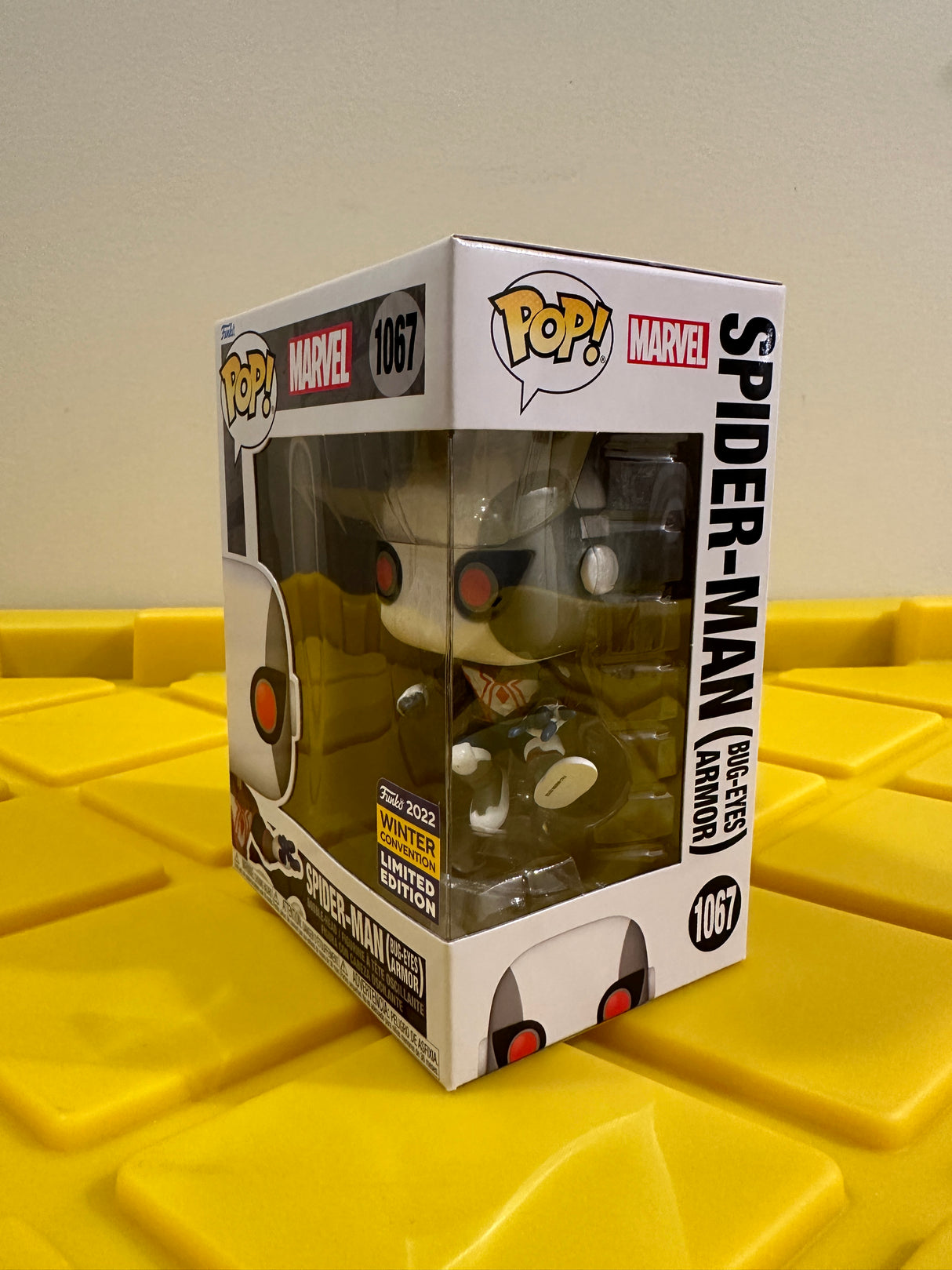 Funko POP! Spider-Man (Bug-Eyes Armor) - Limited Edition 2022 Winter Convention Exclusive