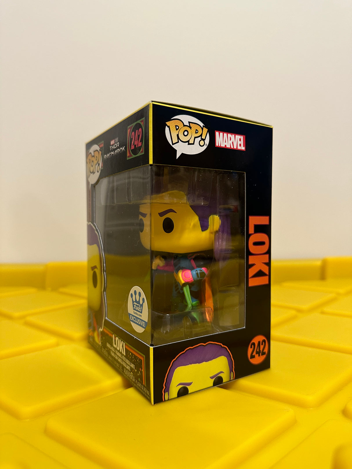 Funko POP! Loki (Black Light) - Limited Edition Funko Shop Exclusive