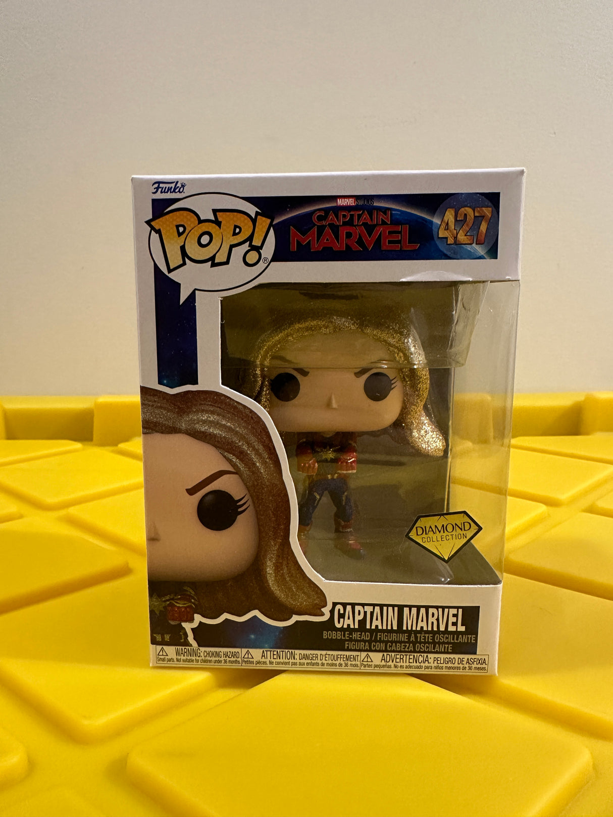 Funko POP! Captain Marvel (Diamond)