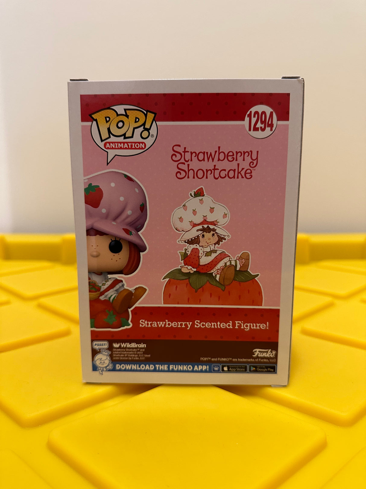 Strawberry Shortcake (Scented) - Limited Edition Hot Topic Exclusive