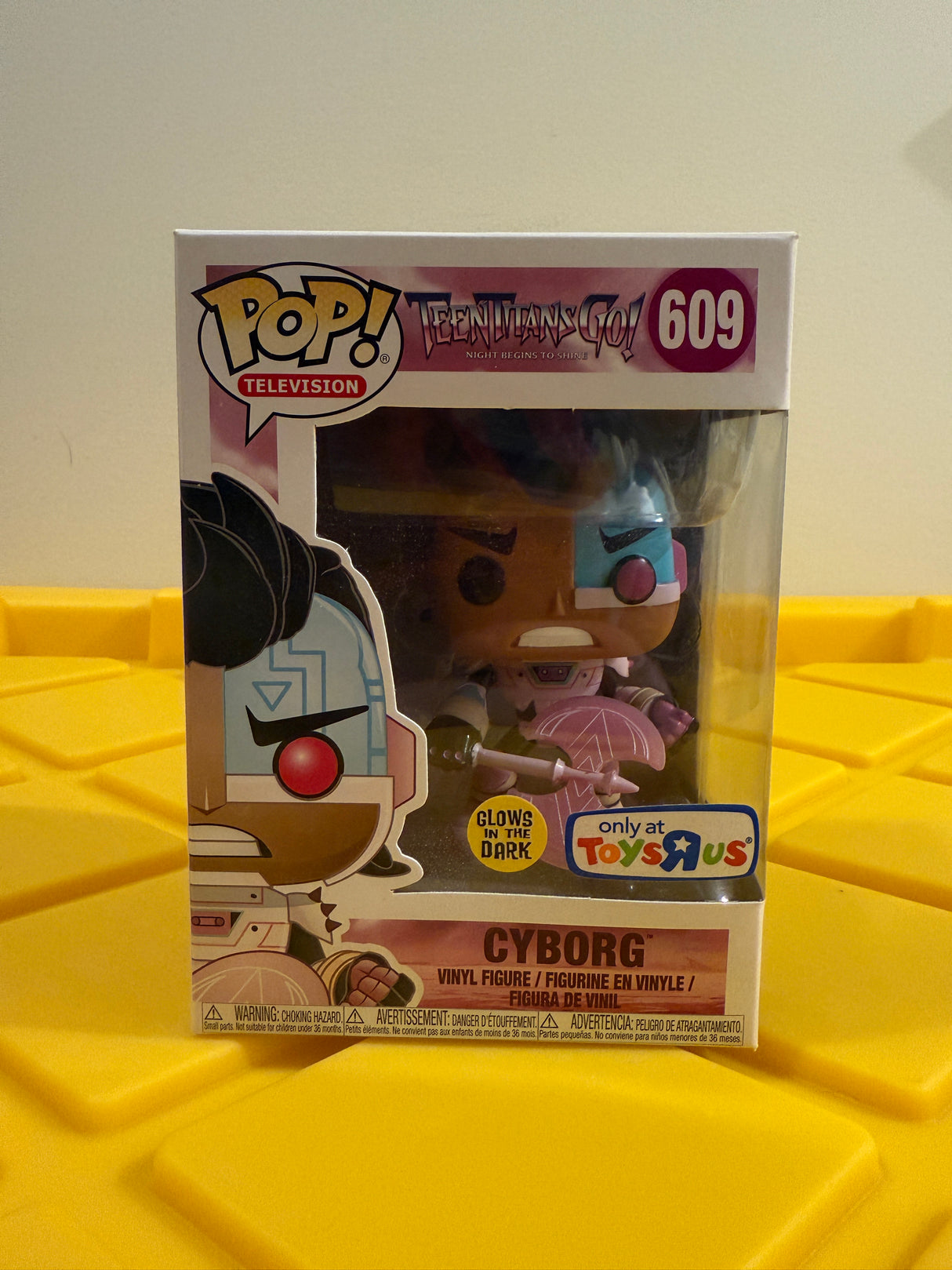 Funko POP! Cyborg (Glow) - Limited Edition Toys R Us Exclusive