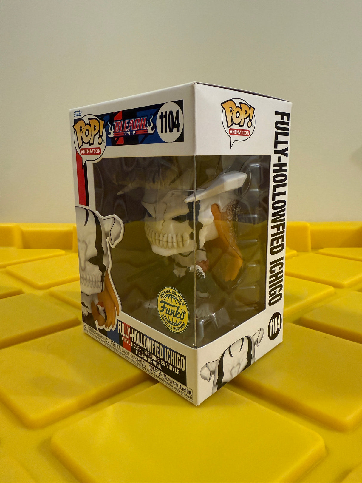 Funko POP! Fully-Hollowfied Ichigo - Limited Edition Special Edition Exclusive