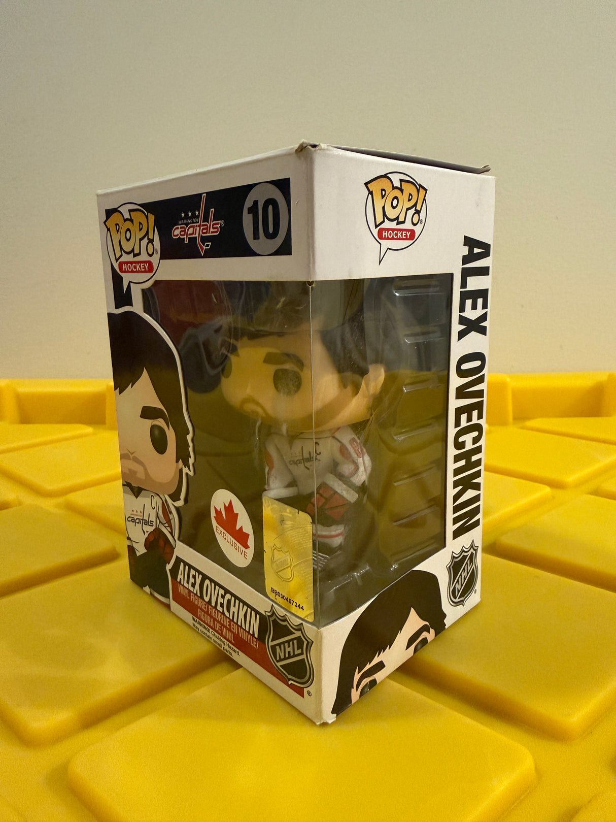Funko POP! Alex Ovechkin (Away Jersey) - Limited Edition Canada Exclusive