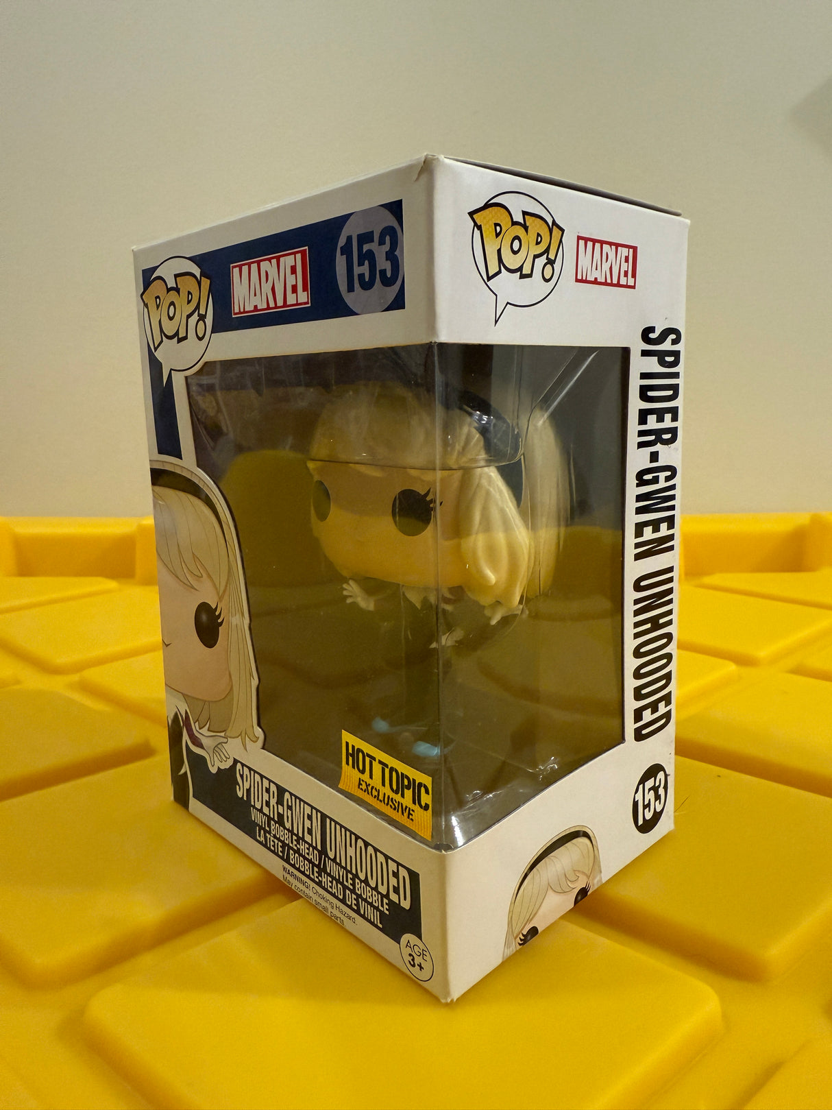 Funko POP! Spider-Gwen Unhooded - Limited Edition Hot Topic Exclusive