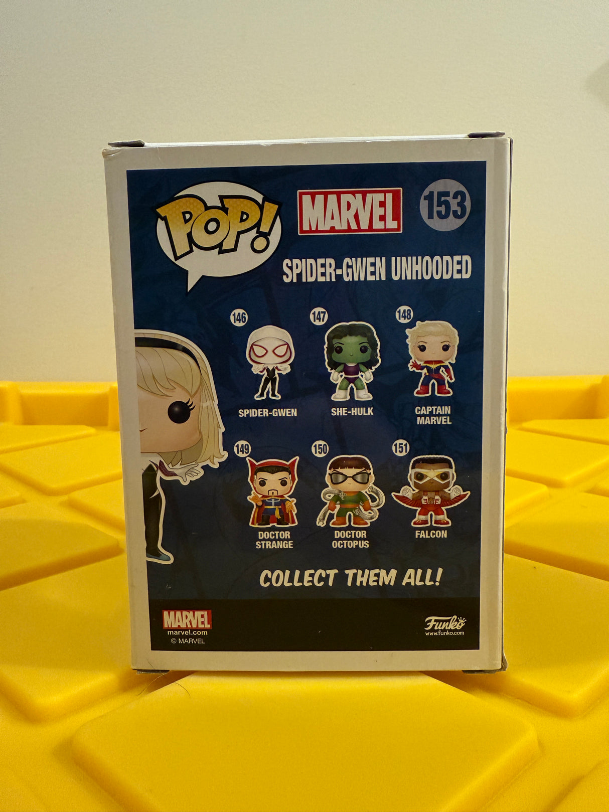 Funko POP! Spider-Gwen Unhooded - Limited Edition Hot Topic Exclusive
