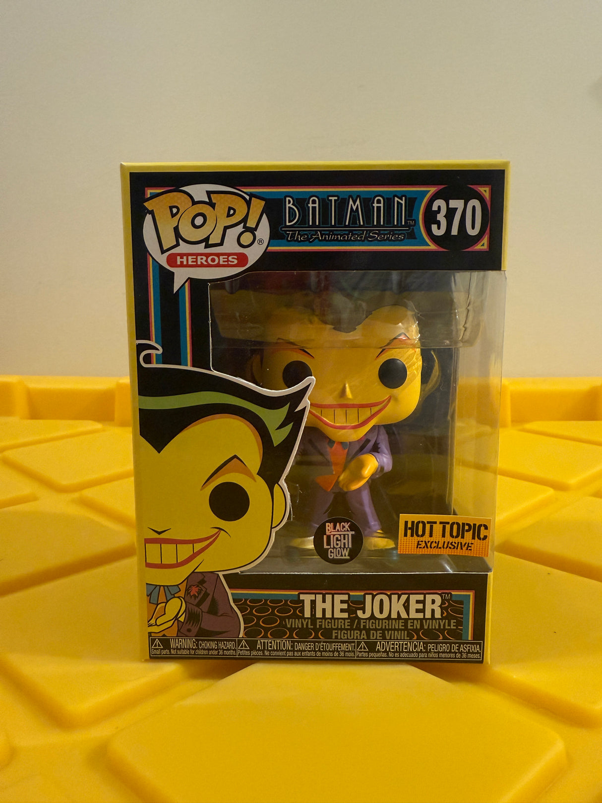 Funko POP! The Joker (Black Light) - Limited Edition Hot Topic Exclusive