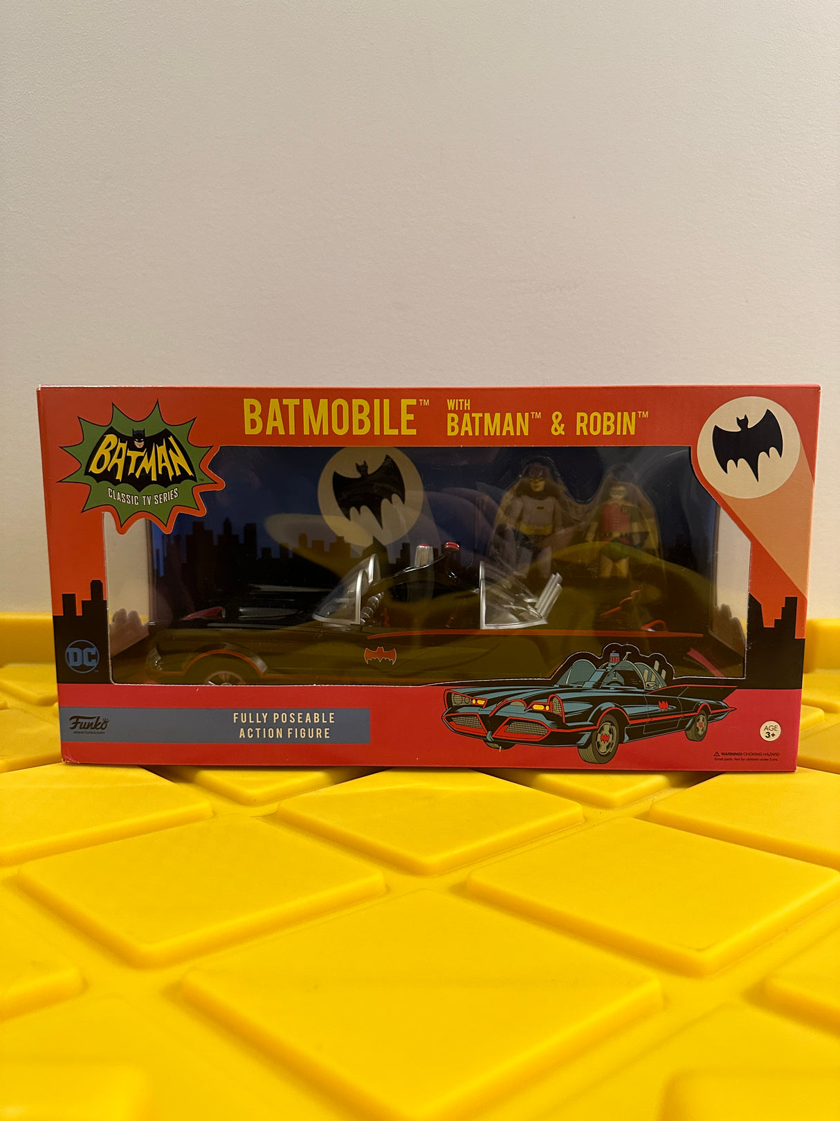 Funko POP! Batmobile with Batman & Robin (Rides)
