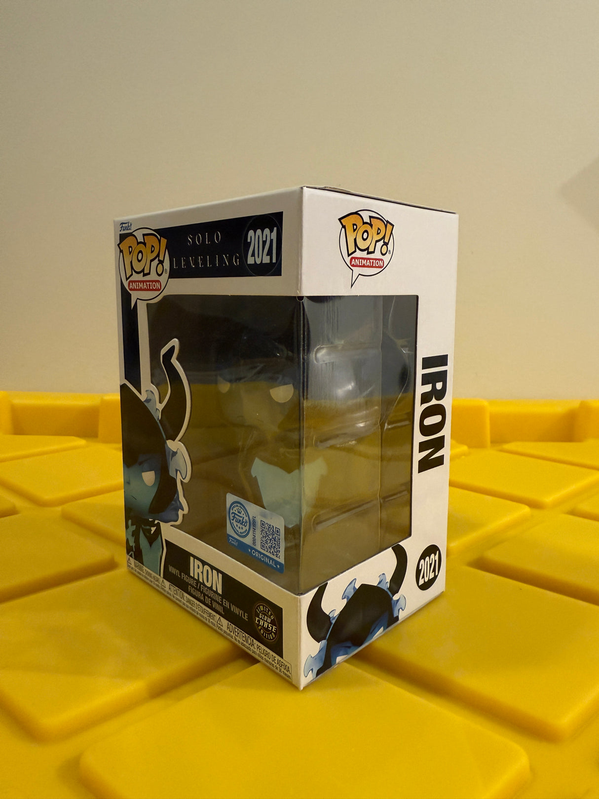 Iron (Glow) - Limited Edition Chase - Limited Edition Amazon Exclusive